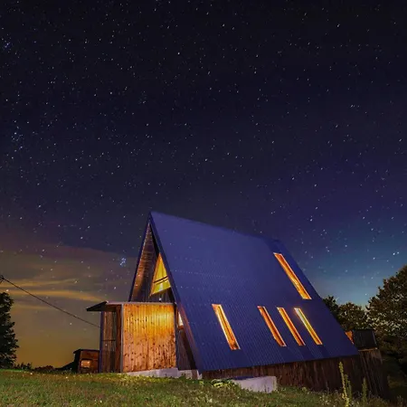 Hébergement de vacances Shack In Mušići, Near Divčibare, Beautiful Landscape, Unique Design Sevrljuge