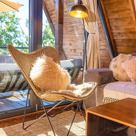 Hébergement de vacances Shack In Mušići, Near Divčibare, Beautiful Landscape, Unique Design