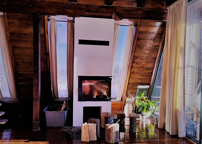 Feriehus Shack In Musici, Near Divcibare, Beautiful Landscape, Unique Design