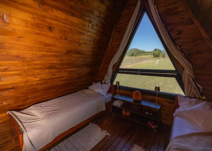 Feriehus Shack In Musici, Near Divcibare, Beautiful Landscape, Unique Design *