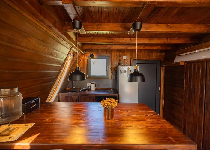 Feriehus Shack In Musici, Near Divcibare, Beautiful Landscape, Unique Design *